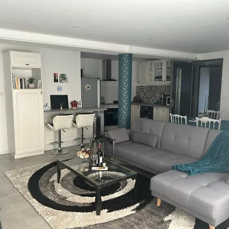 アパート Paon キンツアイム